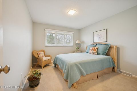 Tiny photo for 25772 Brittany Road, Perrysburg, OH 43551 (MLS # 10002112)