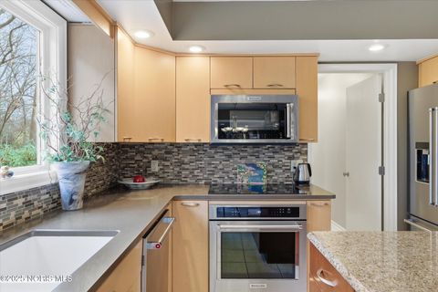 Tiny photo for 25772 Brittany Road, Perrysburg, OH 43551 (MLS # 10002112)