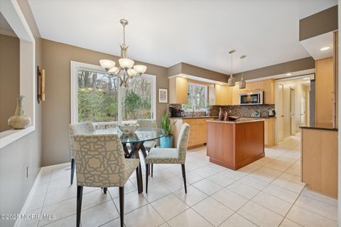 Tiny photo for 25772 Brittany Road, Perrysburg, OH 43551 (MLS # 10002112)