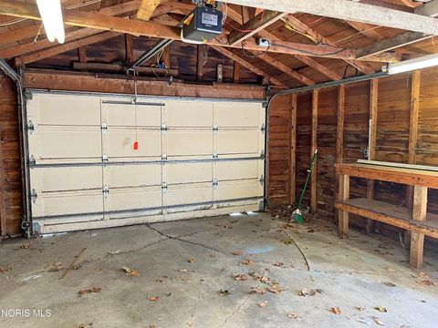 Tiny photo for 411 S Collinwood Boulevard, Fremont, OH 43420 (MLS # 10006053)