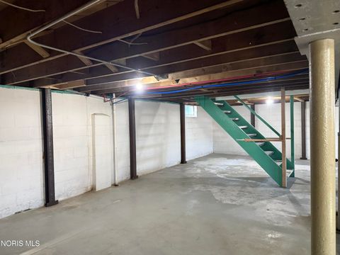 Tiny photo for 411 S Collinwood Boulevard, Fremont, OH 43420 (MLS # 10006053)