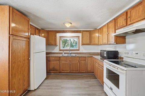 Tiny photo for 1543 Travis Drive, Toledo, OH 43612 (MLS # 10014076)