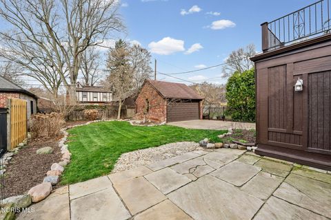 Tiny photo for 2235 Meadowwood Drive, Toledo, OH 43606 (MLS # 10005809)