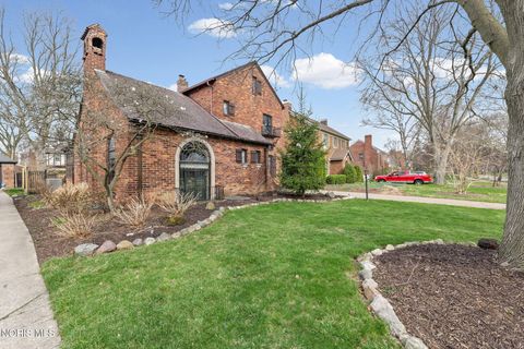 Tiny photo for 2235 Meadowwood Drive, Toledo, OH 43606 (MLS # 10005809)