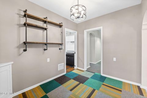 Tiny photo for 2235 Meadowwood Drive, Toledo, OH 43606 (MLS # 10005809)