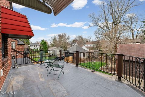 Tiny photo for 2235 Meadowwood Drive, Toledo, OH 43606 (MLS # 10005809)