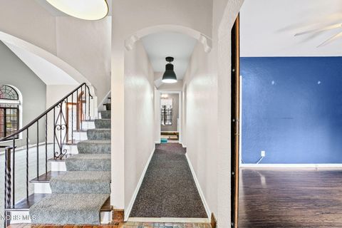 Tiny photo for 2235 Meadowwood Drive, Toledo, OH 43606 (MLS # 10005809)