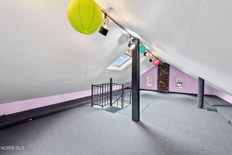 Tiny photo for 2235 Meadowwood Drive, Toledo, OH 43606 (MLS # 10005809)