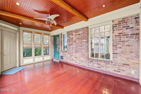 Tiny photo for 2235 Meadowwood Drive, Toledo, OH 43606 (MLS # 10005809)