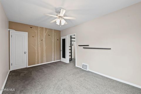 Tiny photo for 2235 Meadowwood Drive, Toledo, OH 43606 (MLS # 10005809)