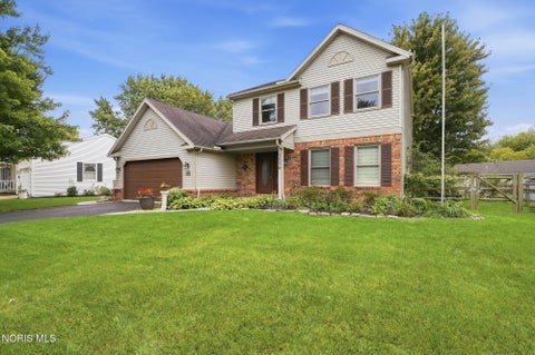 Tiny photo for 1579 Rosewood Drive, Bowling Green, OH 43402 (MLS # 10013637)