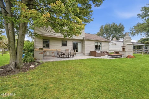 Tiny photo for 1579 Rosewood Drive, Bowling Green, OH 43402 (MLS # 10013637)