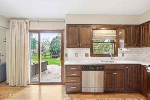 Tiny photo for 1579 Rosewood Drive, Bowling Green, OH 43402 (MLS # 10013637)