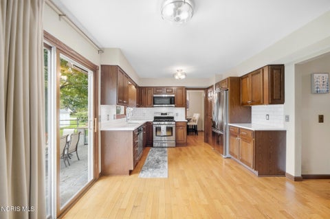 Tiny photo for 1579 Rosewood Drive, Bowling Green, OH 43402 (MLS # 10013637)