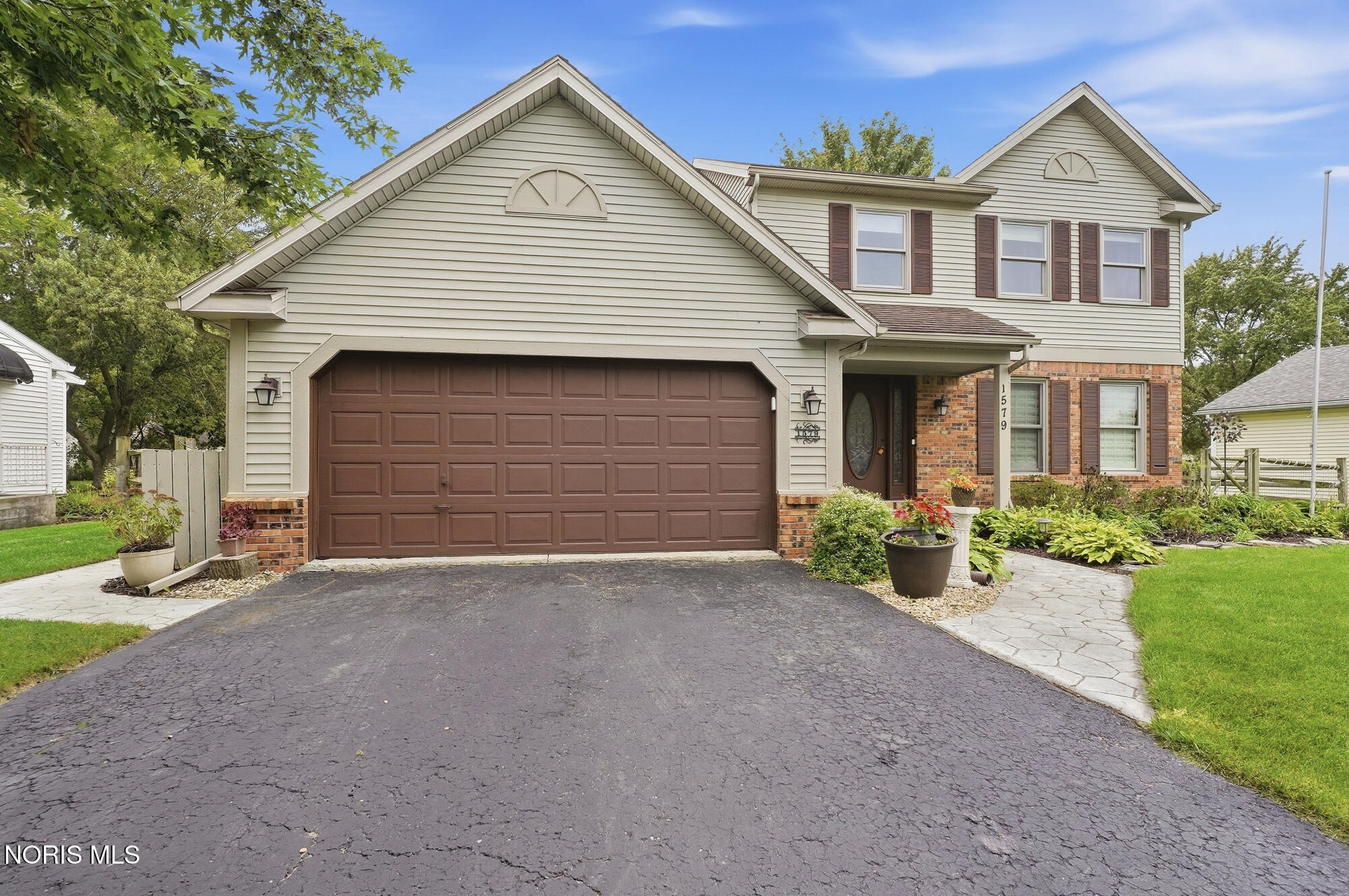 1579 Rosewood Drive