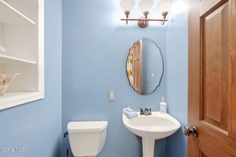 Tiny photo for 1579 Rosewood Drive, Bowling Green, OH 43402 (MLS # 10013637)