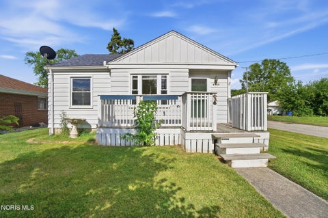 Photo of 4325 Suder Avenue, Toledo, OH 43611 (MLS # 10008648)