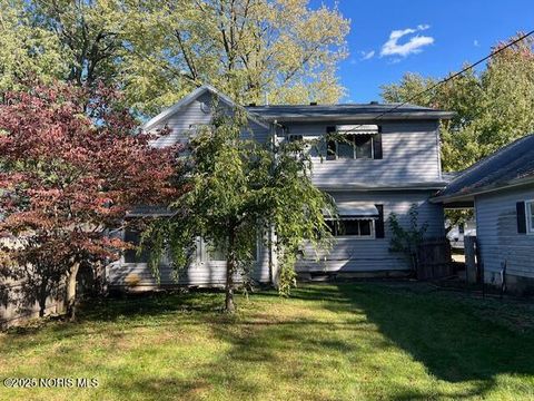 Tiny photo for 117 Maple Street, Bradner, OH 43406 (MLS # 10000419)