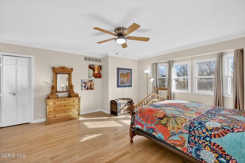 Tiny photo for 425 S Ridge Drive, Perrysburg, OH 43551 (MLS # 10005183)