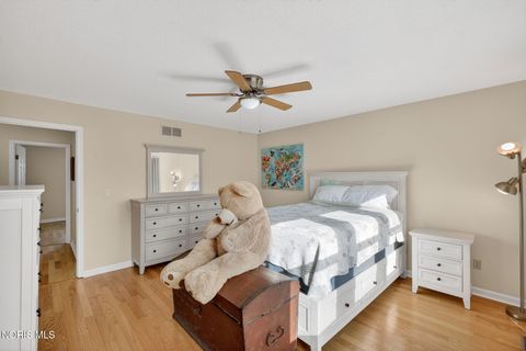 Tiny photo for 425 S Ridge Drive, Perrysburg, OH 43551 (MLS # 10005183)