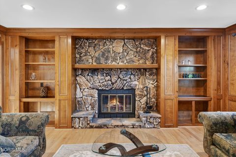 Tiny photo for 425 S Ridge Drive, Perrysburg, OH 43551 (MLS # 10005183)