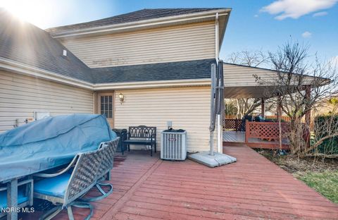 Tiny photo for 425 S Ridge Drive, Perrysburg, OH 43551 (MLS # 10005183)