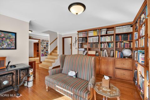 Tiny photo for 425 S Ridge Drive, Perrysburg, OH 43551 (MLS # 10005183)