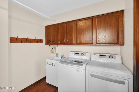 Tiny photo for 425 S Ridge Drive, Perrysburg, OH 43551 (MLS # 10005183)