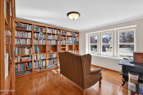 Tiny photo for 425 S Ridge Drive, Perrysburg, OH 43551 (MLS # 10005183)