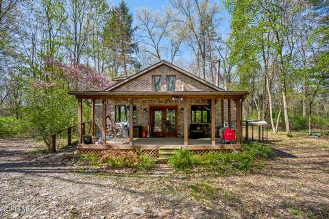 Photo of 7703 Dorr Street, Toledo, OH 43617 (MLS # 10006698)