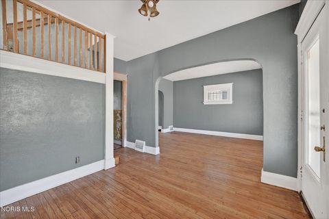 Tiny photo for 3240 N Detroit Avenue, Toledo, OH 43610 (MLS # 10004889)