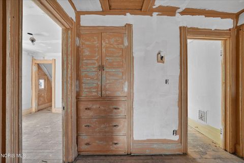 Tiny photo for 3240 N Detroit Avenue, Toledo, OH 43610 (MLS # 10004889)