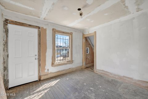 Tiny photo for 3240 N Detroit Avenue, Toledo, OH 43610 (MLS # 10004889)