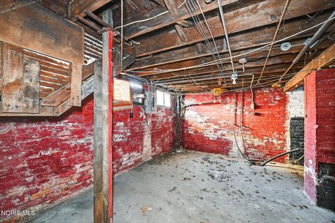 Tiny photo for 3240 N Detroit Avenue, Toledo, OH 43610 (MLS # 10004889)