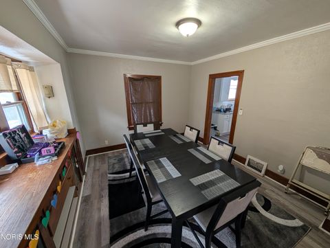 Tiny photo for 626 Geneva Avenue, Toledo, OH 43609 (MLS # 10007778)