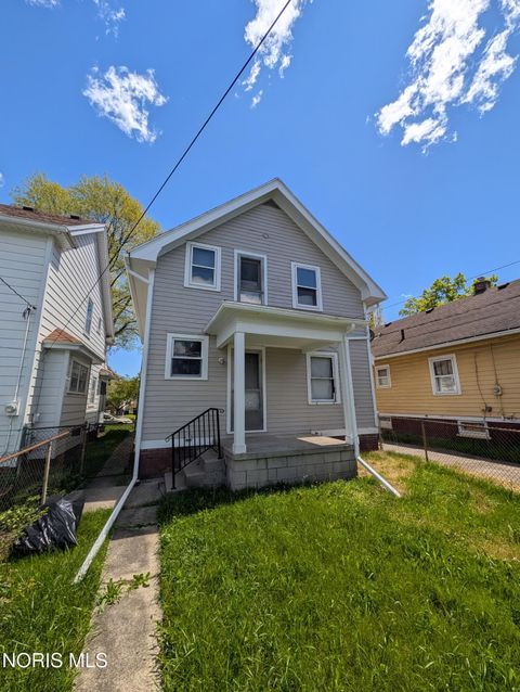 Tiny photo for 626 Geneva Avenue, Toledo, OH 43609 (MLS # 10007778)