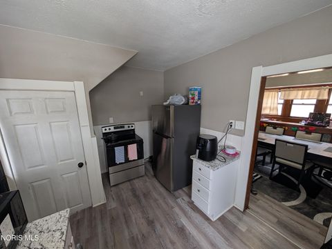 Tiny photo for 626 Geneva Avenue, Toledo, OH 43609 (MLS # 10007778)