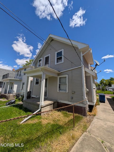 Tiny photo for 626 Geneva Avenue, Toledo, OH 43609 (MLS # 10007778)