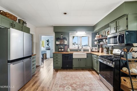 Tiny photo for 2115 Albon Road, Holland, OH 43528 (MLS # 10007892)