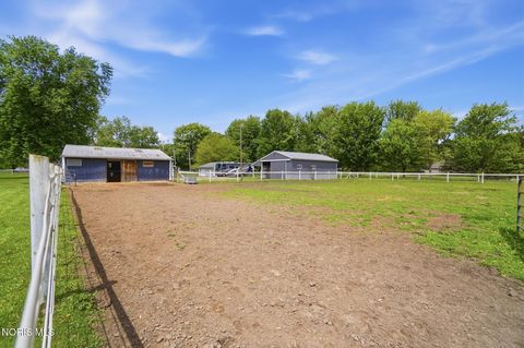 Tiny photo for 2115 Albon Road, Holland, OH 43528 (MLS # 10007892)
