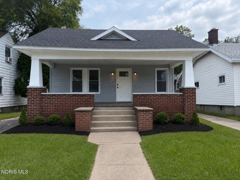 Homes For Sale - 3644 Jackman Road<br/> Toledo, OH 43612