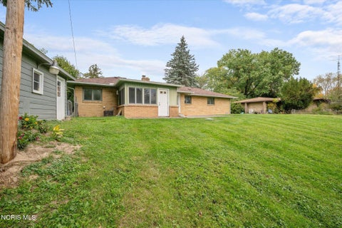 Tiny photo for 231 W State Line Road, Toledo, OH 43612 (MLS # 10014540)