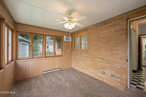 Tiny photo for 231 W State Line Road, Toledo, OH 43612 (MLS # 10014540)