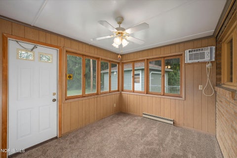 Tiny photo for 231 W State Line Road, Toledo, OH 43612 (MLS # 10014540)
