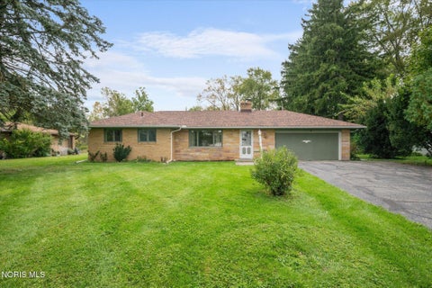 Photo of 231 W State Line Road, Toledo, OH 43612 (MLS # 10014540)