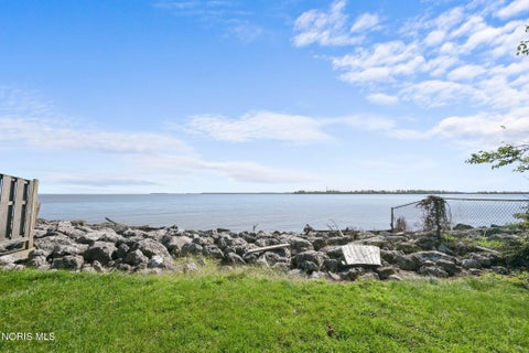 Tiny photo for 3321 137th Street, Toledo, OH 43611 (MLS # 10014887)