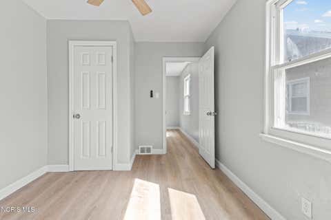 Tiny photo for 219 W Crawford Avenue, Toledo, OH 43612 (MLS # 10011643)