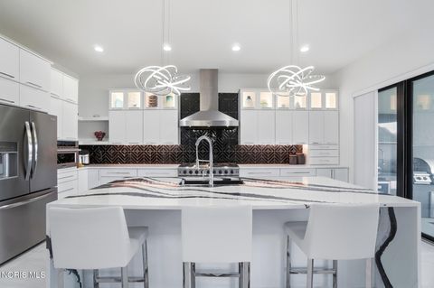 Tiny photo for 1125 Hunting Creek Drive, Perrysburg, OH 43551 (MLS # 10005466)