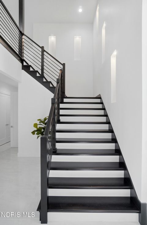 Tiny photo for 1125 Hunting Creek Drive, Perrysburg, OH 43551 (MLS # 10005466)