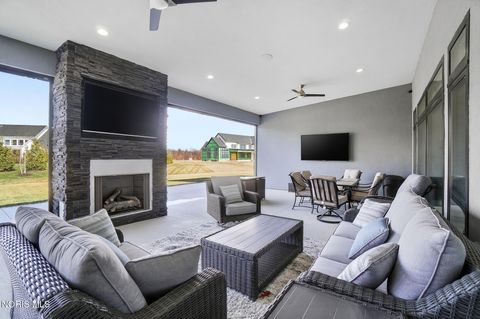 Tiny photo for 1125 Hunting Creek Drive, Perrysburg, OH 43551 (MLS # 10005466)